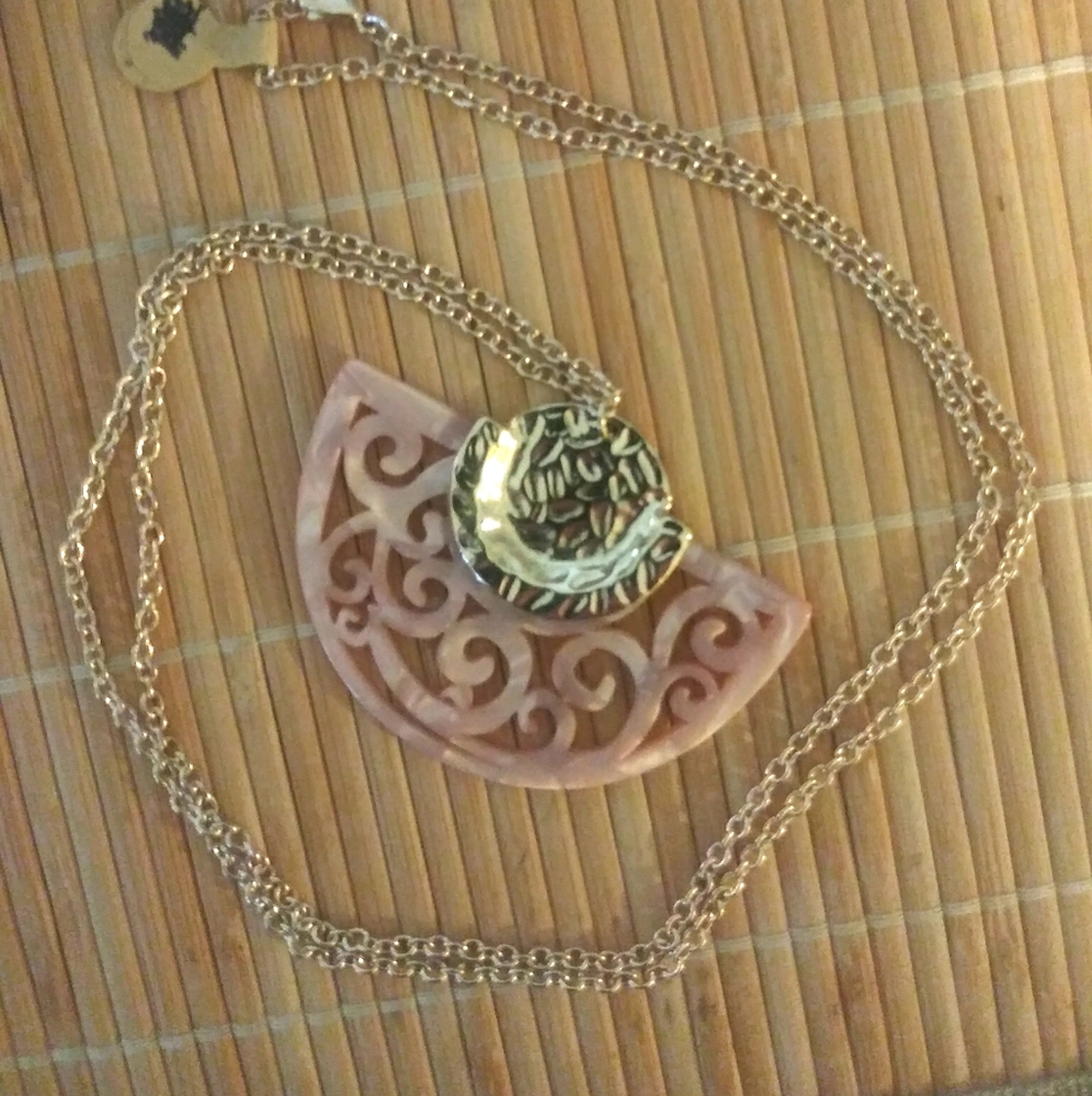 New Boutique Fashion Necklace